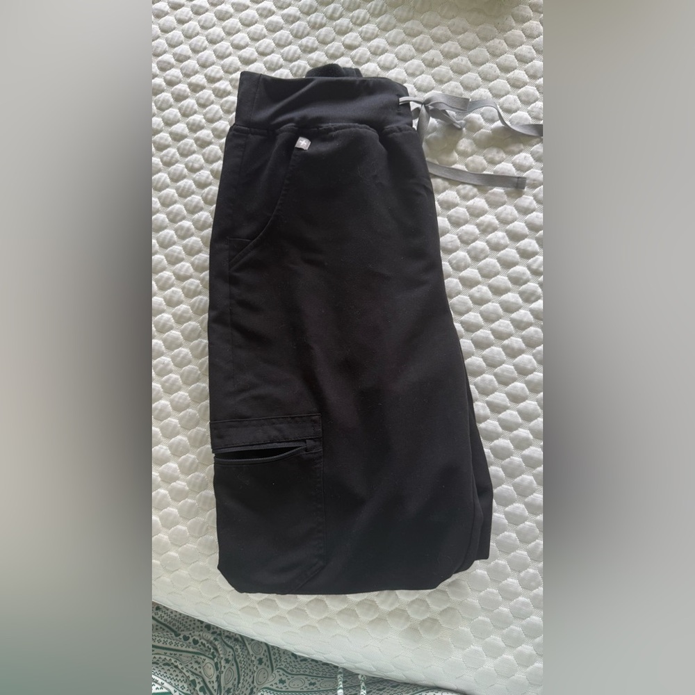 Figs Black Jogger scrub pants